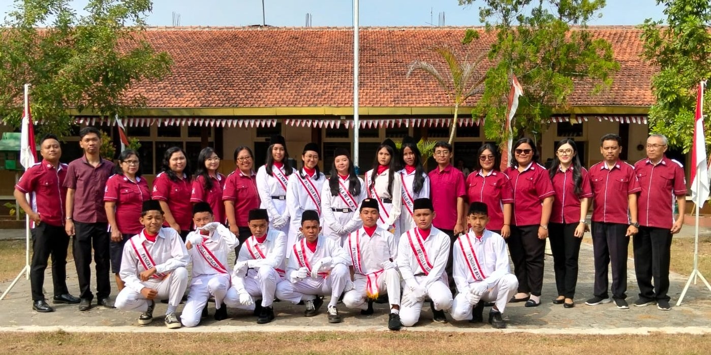 Bapak Ibu Guru karyawan dan Petugas PASKIBRA